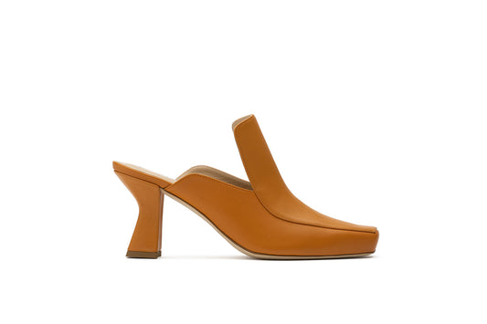 Femme Liberee high heel brown mule shoe closed toe on a white background (Shot from the side)